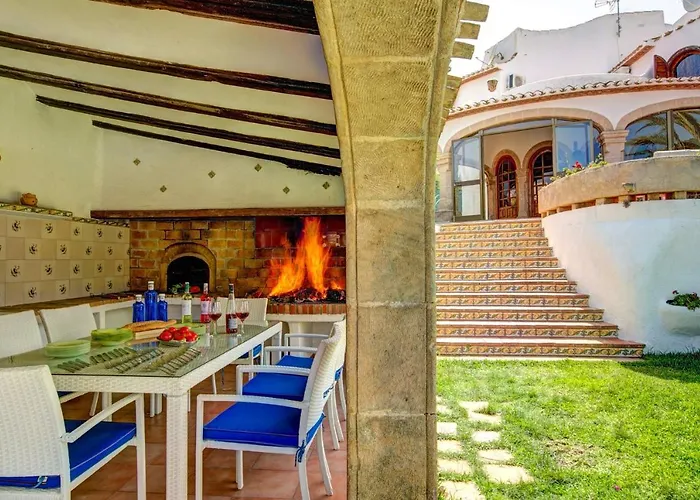 Villa Cau By