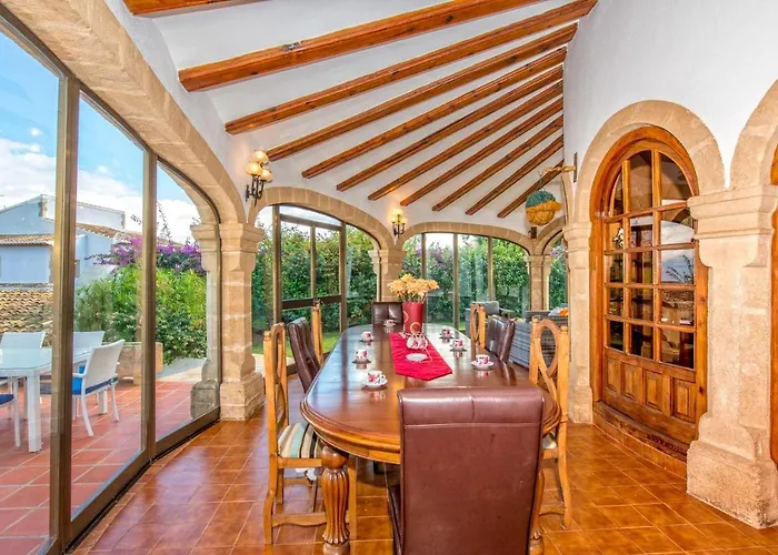 Villa Cau By